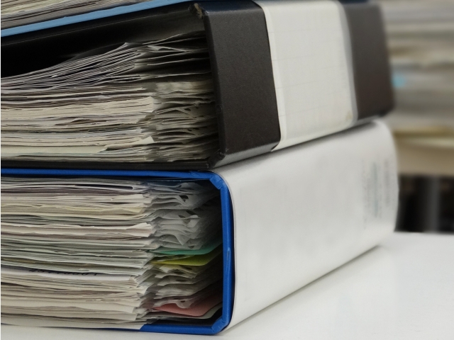 紙で管理されていた改善報告書のファイル